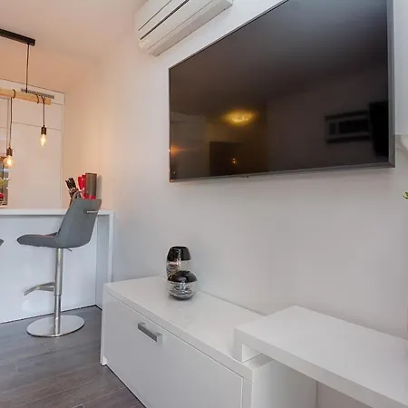 Apartment Basic Vir